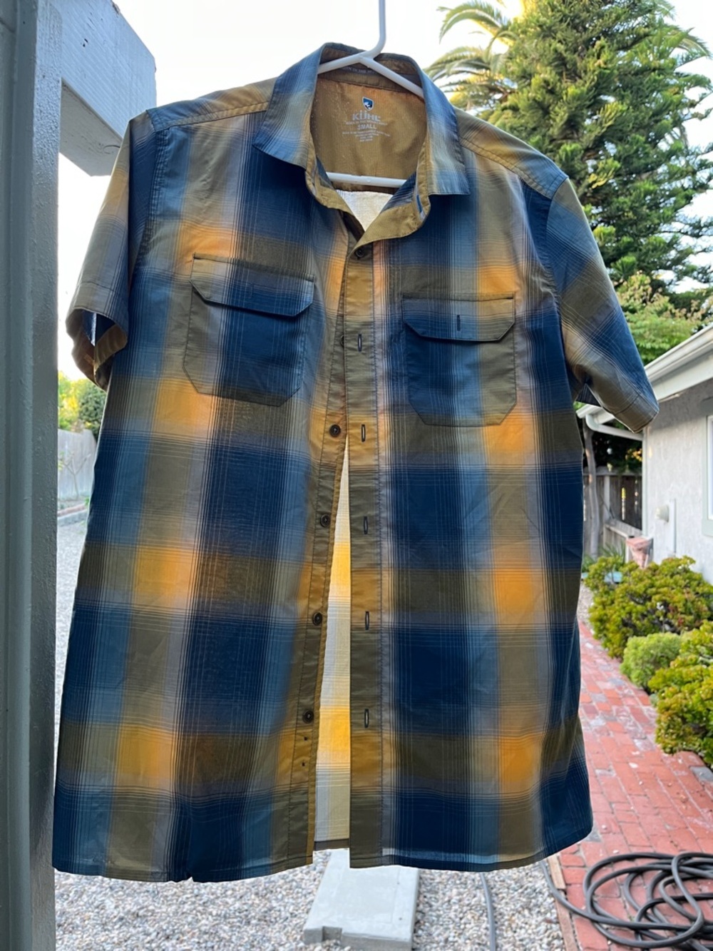 KÜHL Men's Blue and  Mustard Yellow Outdoor Button Front Shirt Size S